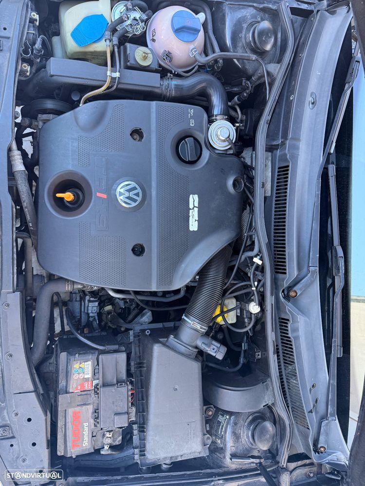VW Golf 1.9 TDi Highline - 6