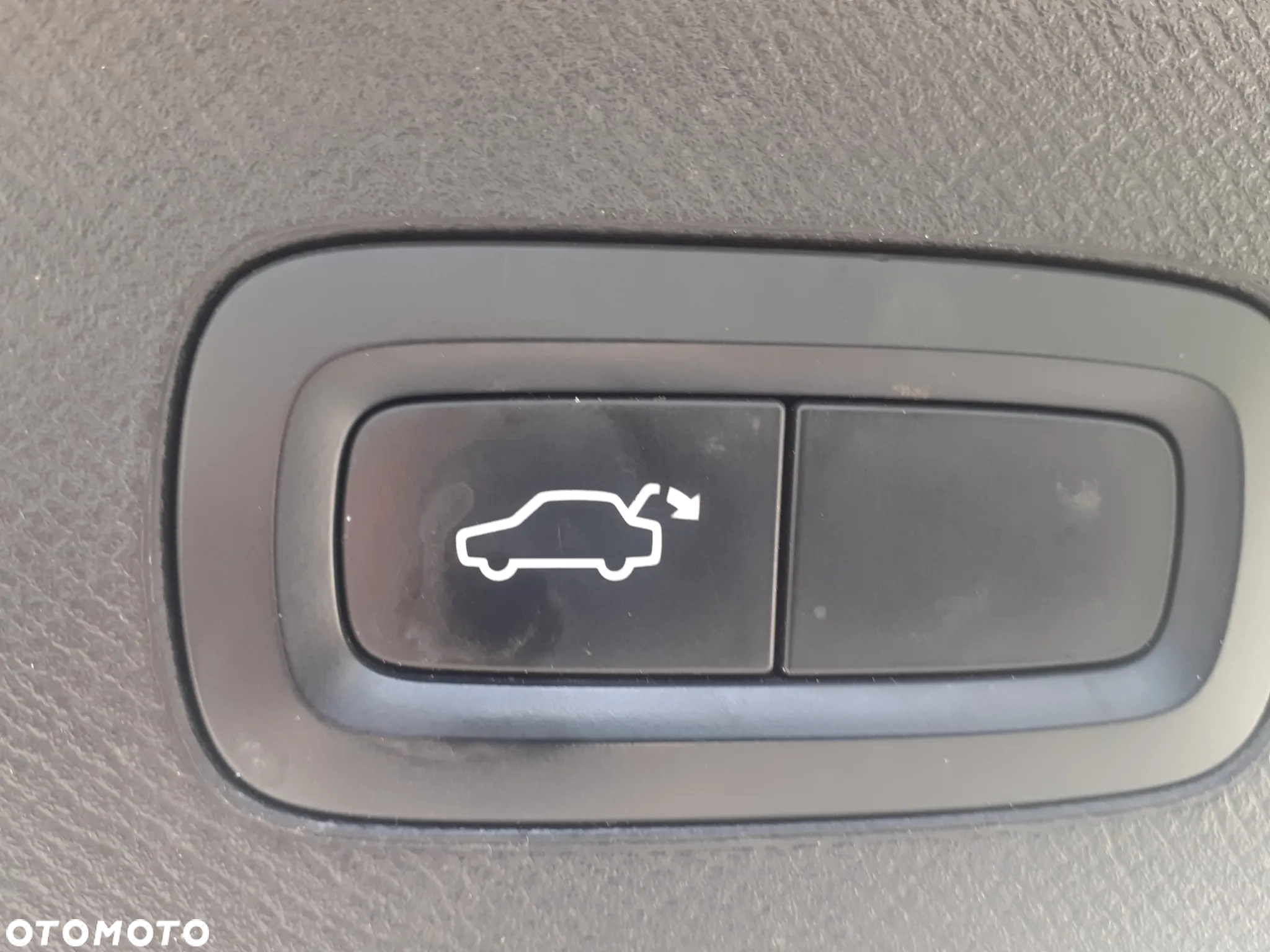 Volvo XC 90 D4 FWD R-Design 7os - 6