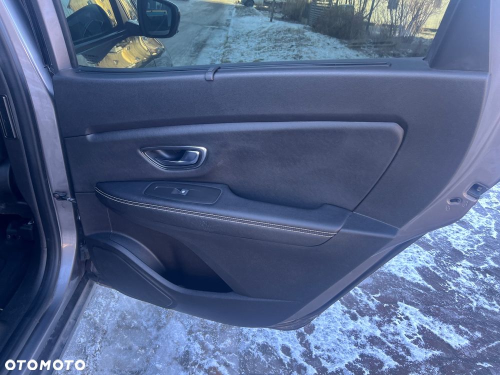 Renault Scenic Energy TCe 130 S&S Xmod Bose Edition - 17