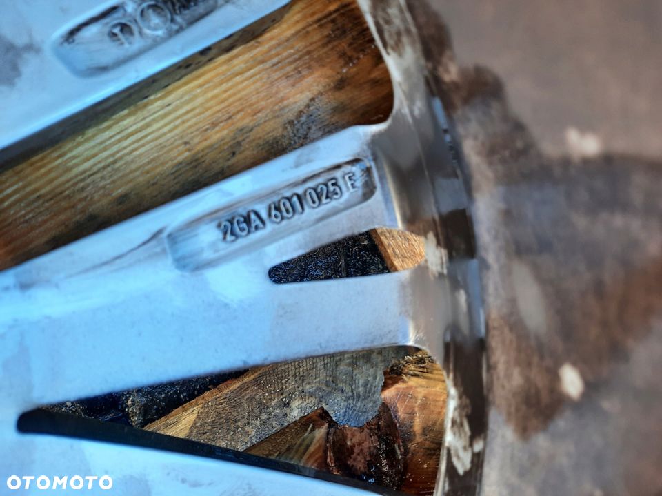 ORYG. VW T-ROC TROC 2GA 18 7J 18 ET45 R-LINE 1849 - 2