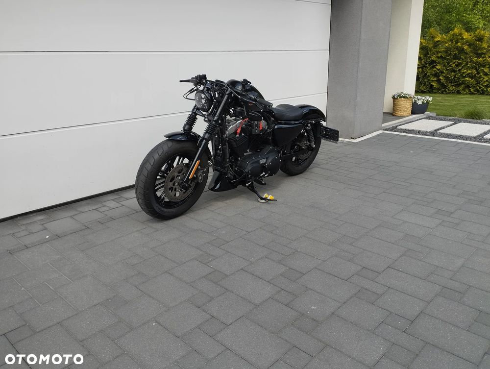 Harley-Davidson Sportster Forty-Eight - 13