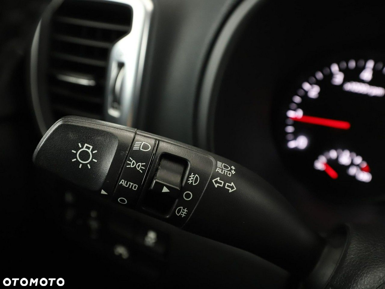 Kia Sportage 1.6 GDI L 2WD - 34