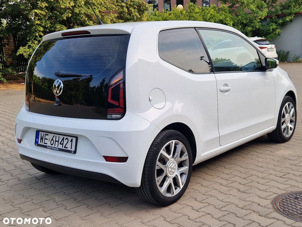 Volkswagen up! 1.0 Black Style - 7