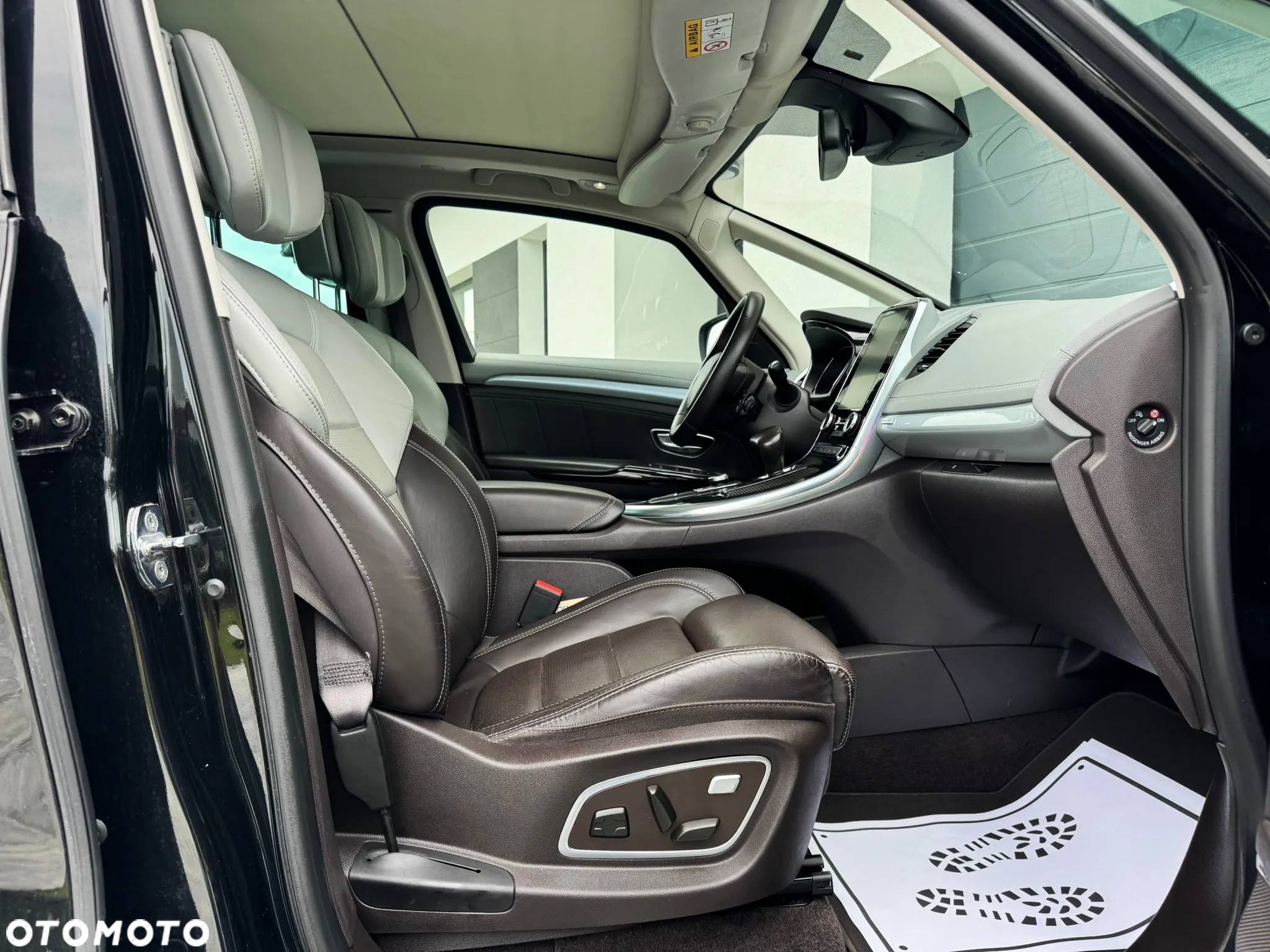 Renault Espace 1.6 dCi Energy Initiale Paris EDC 7os - 22
