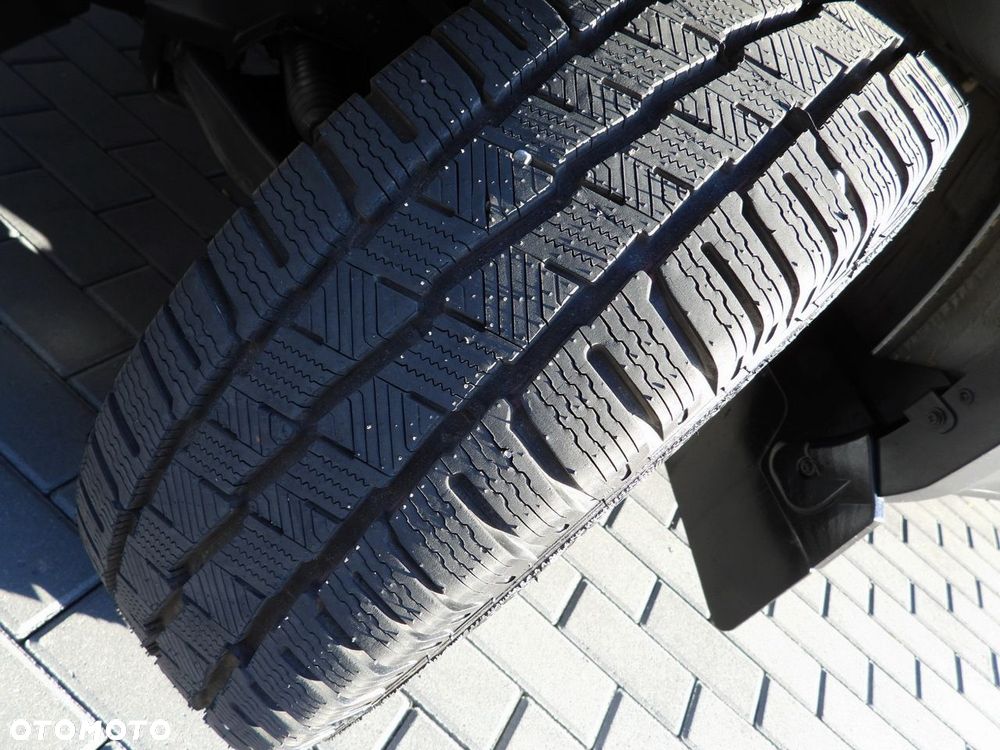 Iveco DAILY 35S18 PLANDEKA 10 PALET WEBASTO TEMPOMAT LEDY KLIMATYZACJA  180KM - 24