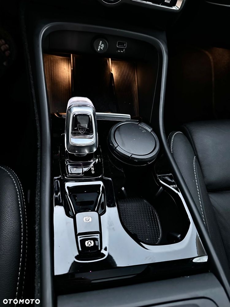 Volvo XC 40 T2 Plus Bright - 15