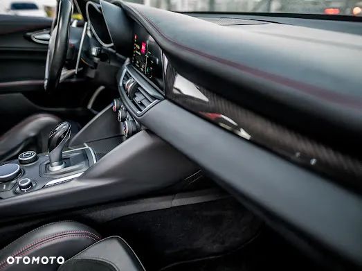 Alfa Romeo Giulia 2.9 Bi Turbo V6 Quadrifoglio - 6