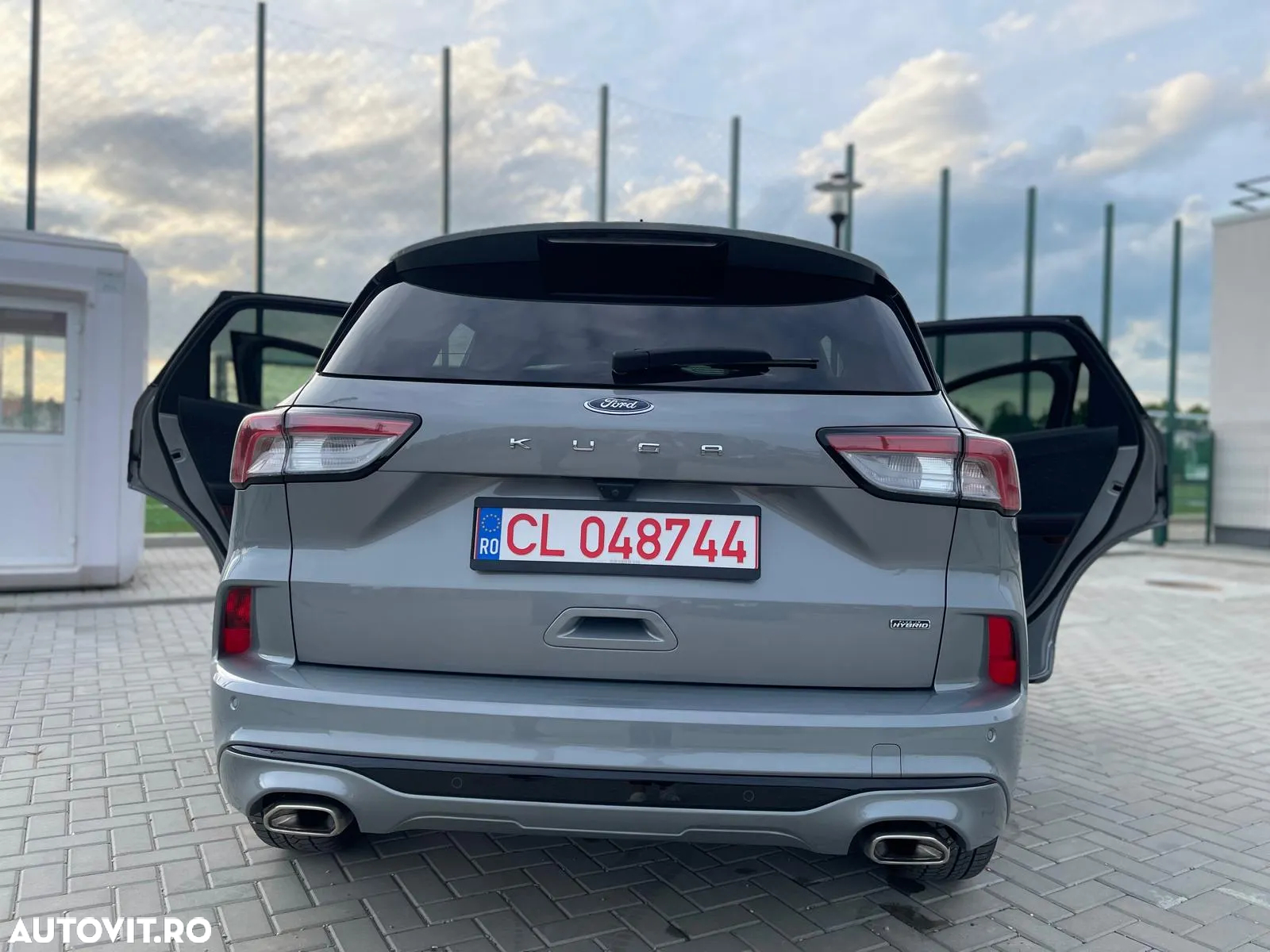 Ford Kuga 2.5 Duratec PHEV ST-LINE X - 8