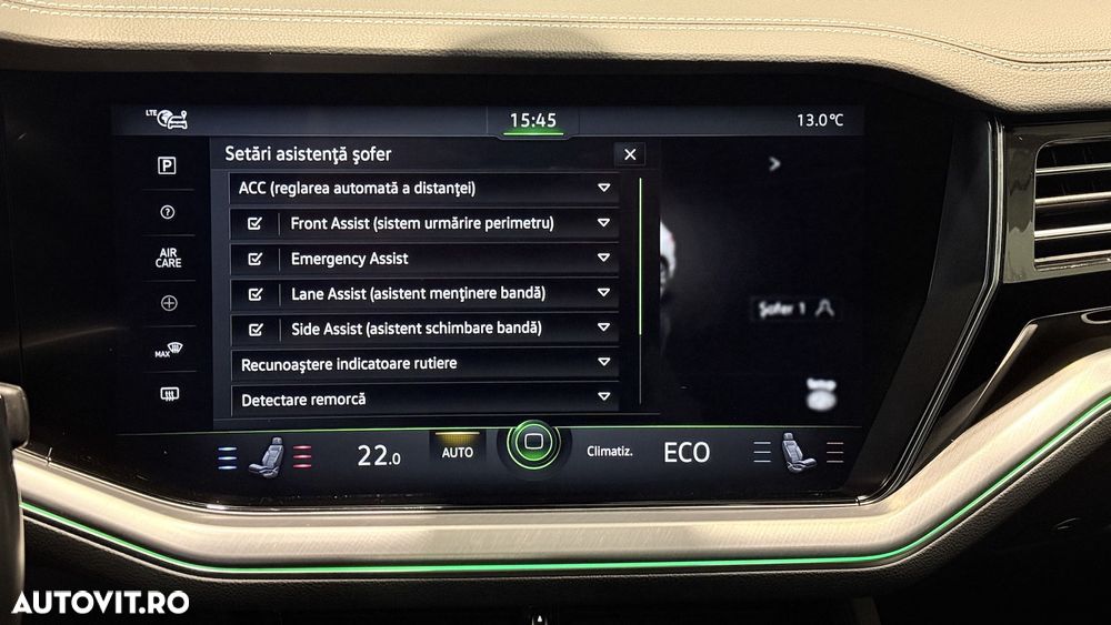 Volkswagen Touareg - 33