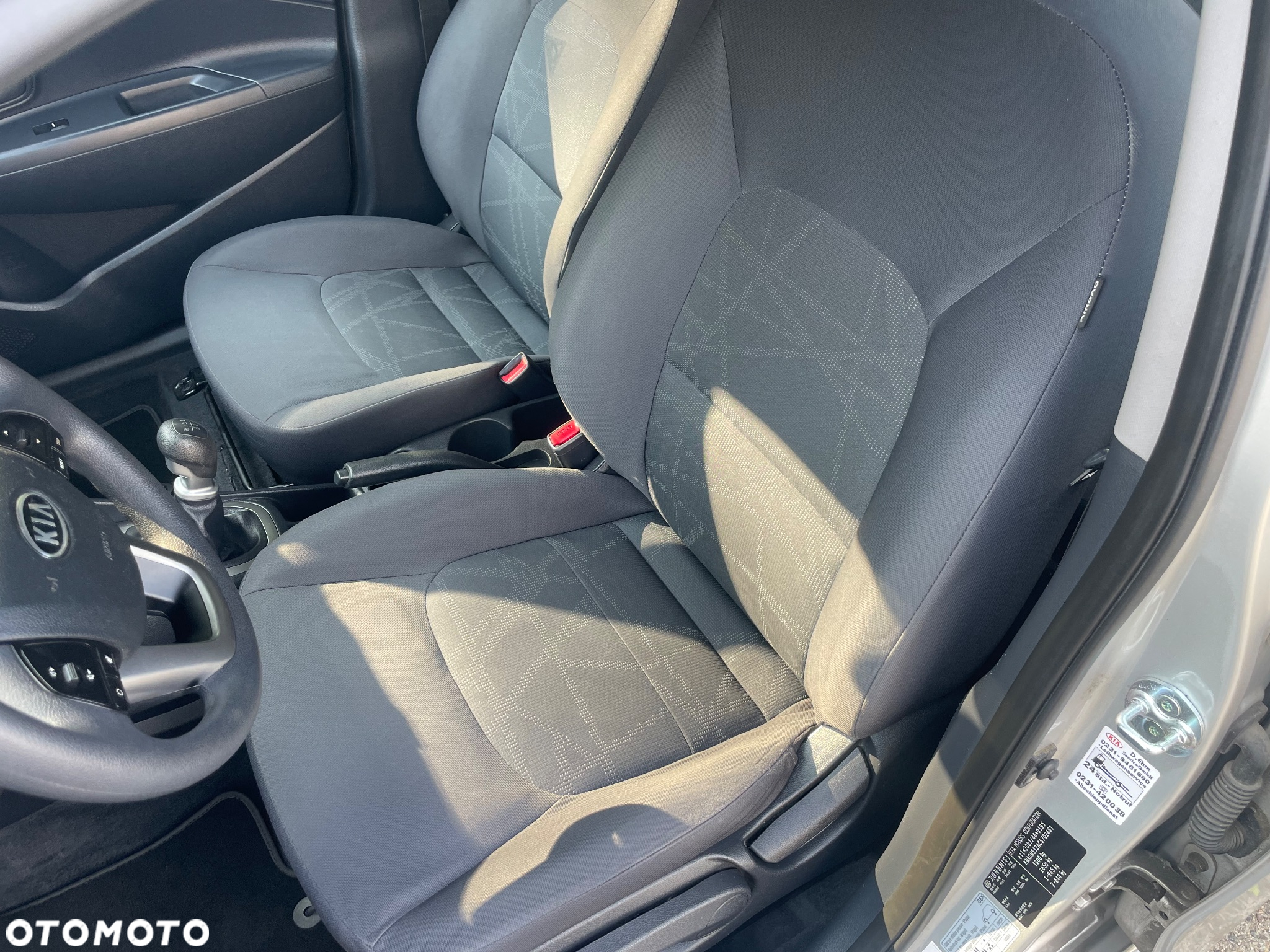 Kia Rio - 14