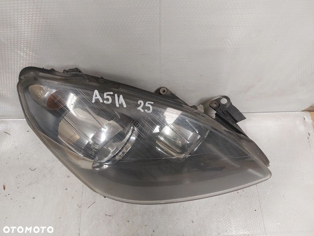 .  LAMPA PRZOD PRZEDNIA PRAWA OPEL ZAFIRA B !BRAK JEDNEGO UCHWYTU! - 2