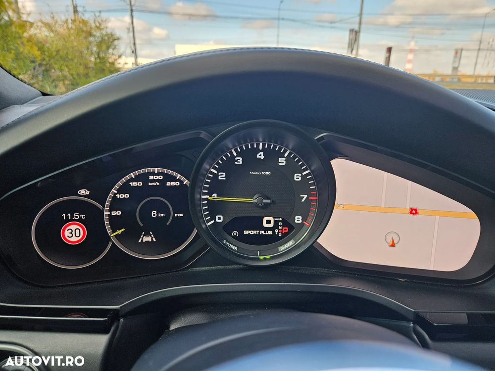 Porsche Cayenne Coupe E-Hybrid Tiptronic S Platinum Edition - 21