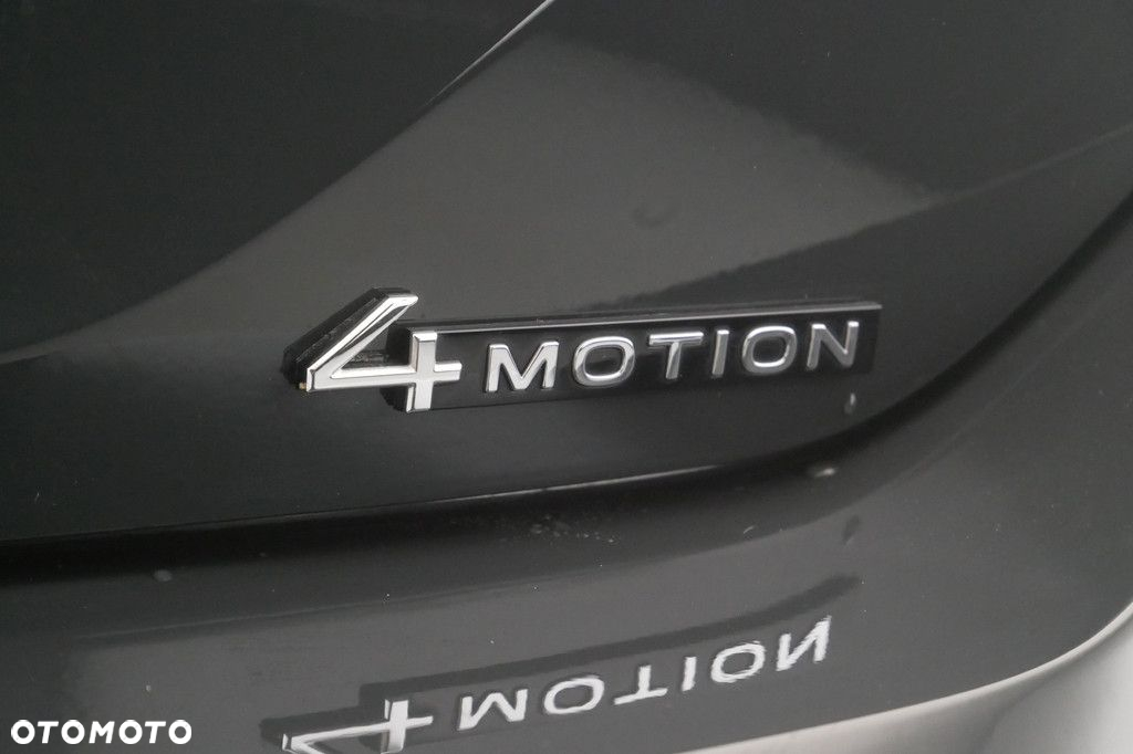 Volkswagen Passat 2.0 TDI Elegance DSG - 32