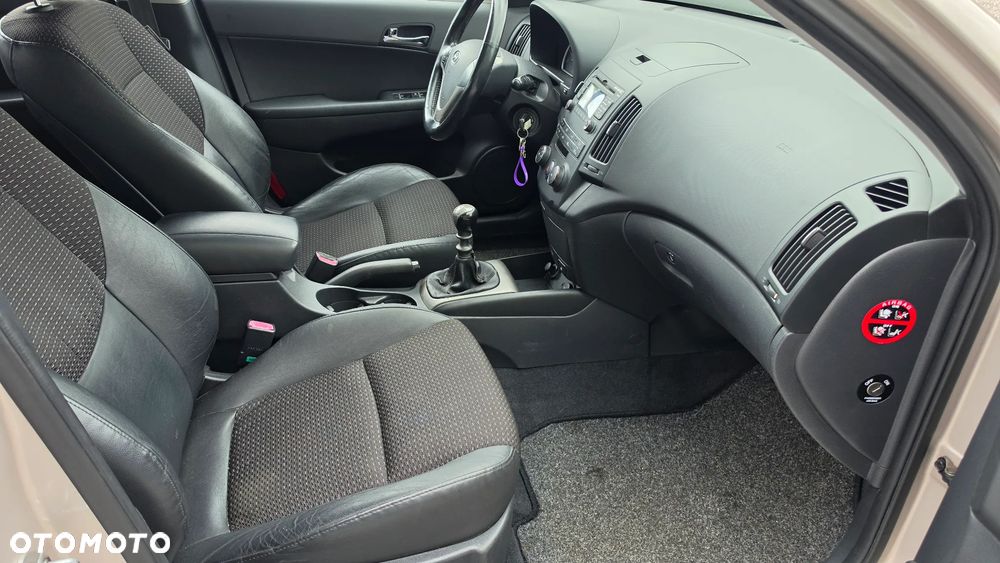 Hyundai i30 1.6 CRDi Style - 15