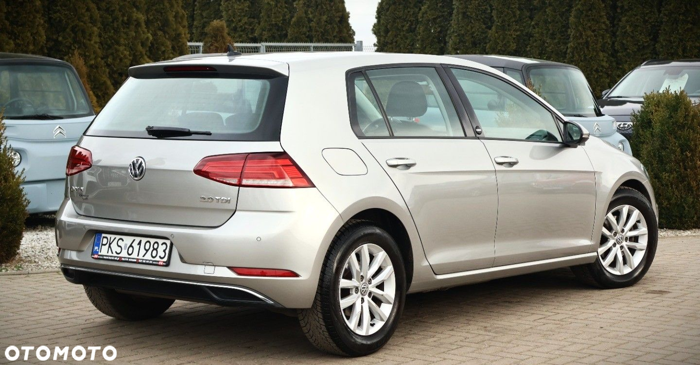 Volkswagen Golf - 8