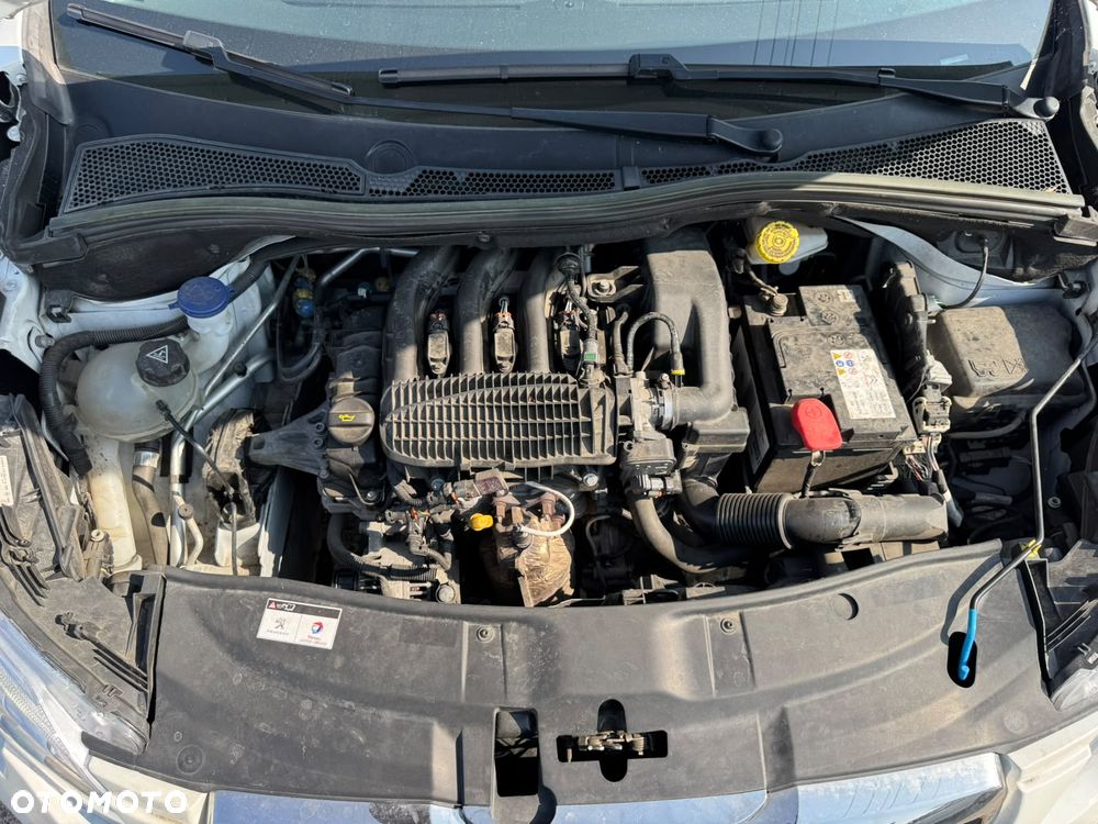 Peugeot 2008 1.2 VTi Allure - 10