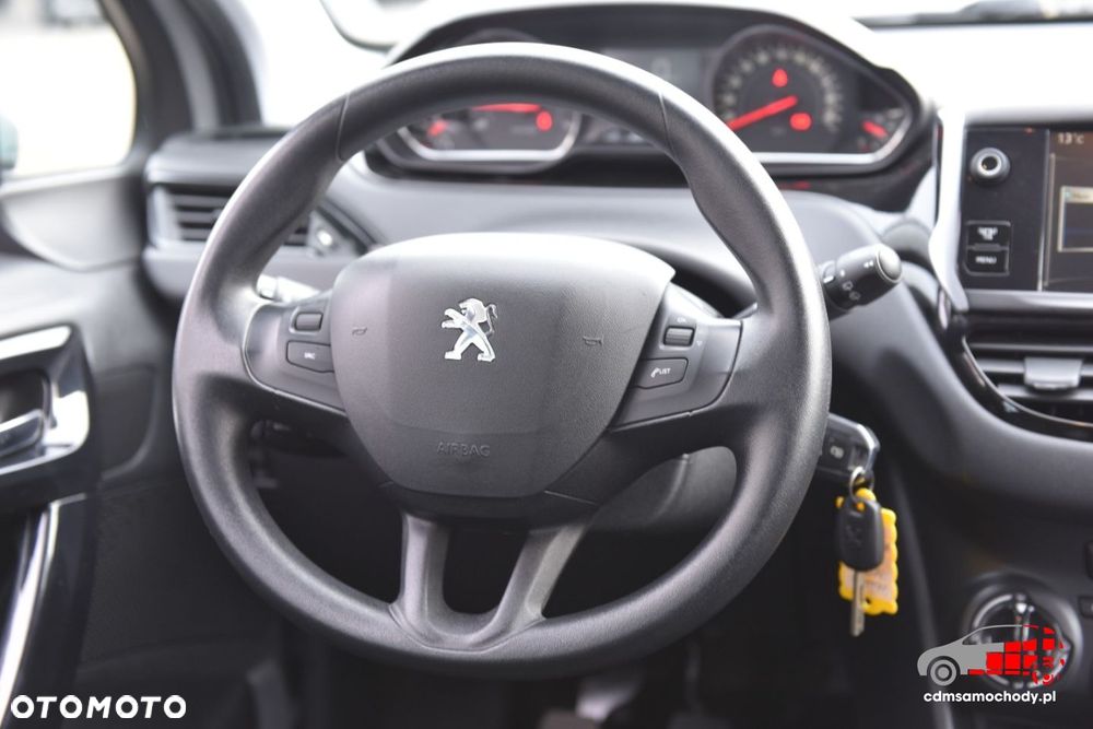 Peugeot 208 - 23
