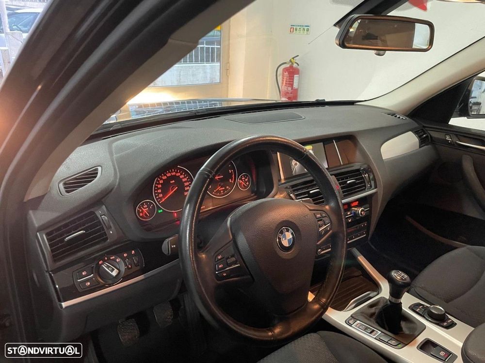 BMW X3 18 d sDrive Advantage - 23