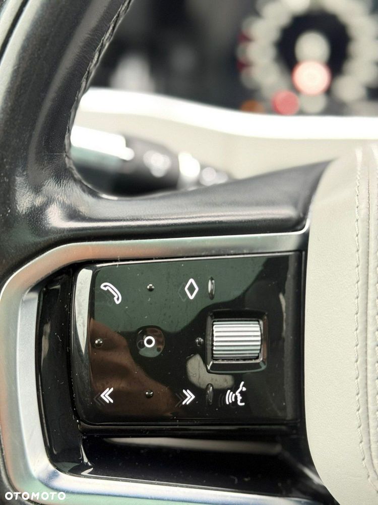 Land Rover Range Rover Evoque - 24