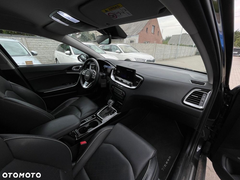 Kia XCeed 1.5 T-GDI Business Line DCT - 17