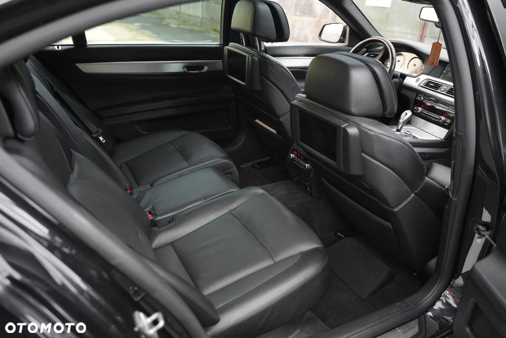 BMW Seria 7 730d L - 25