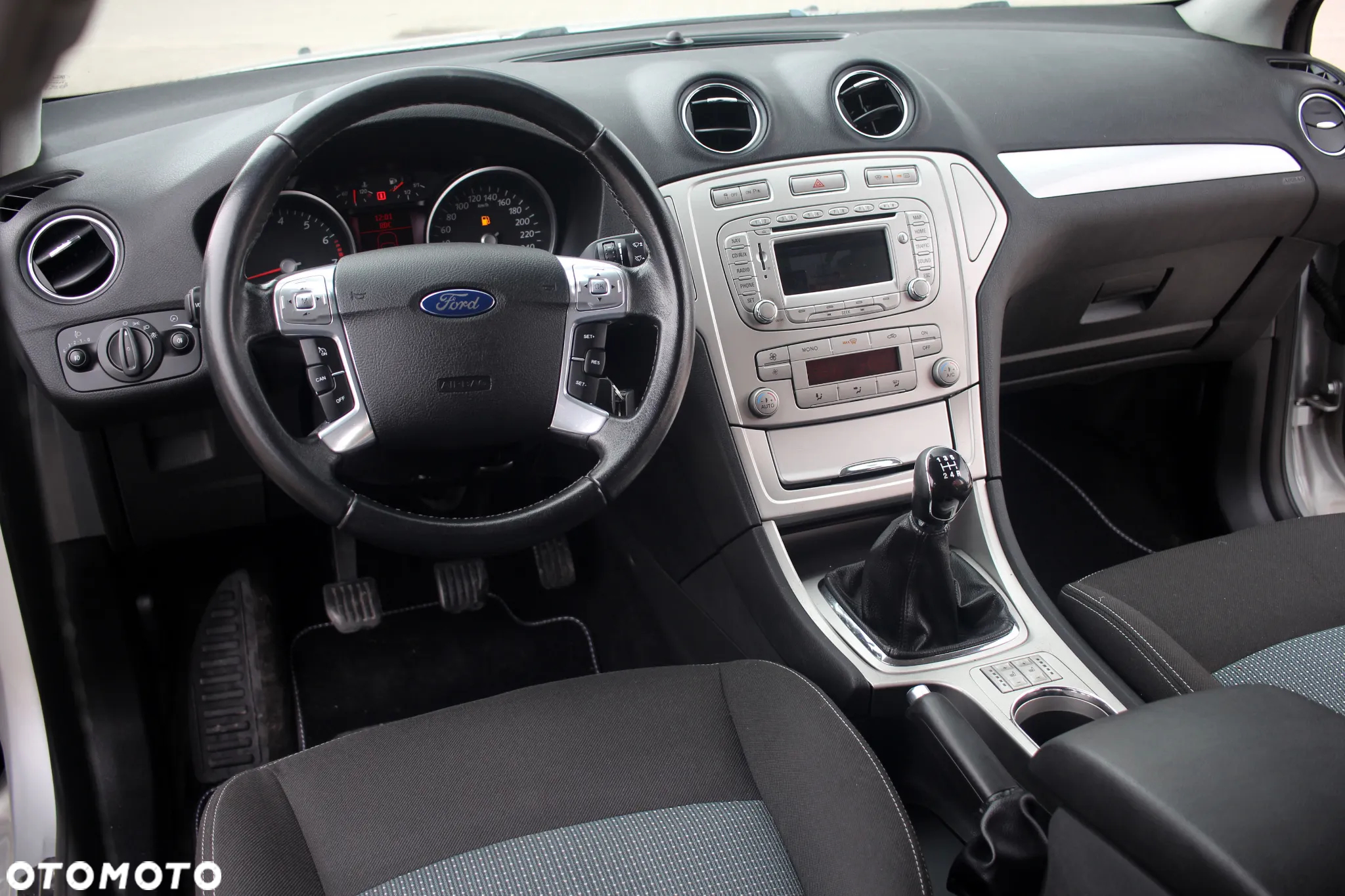 Ford Mondeo 2.0 Champions Edition - 18
