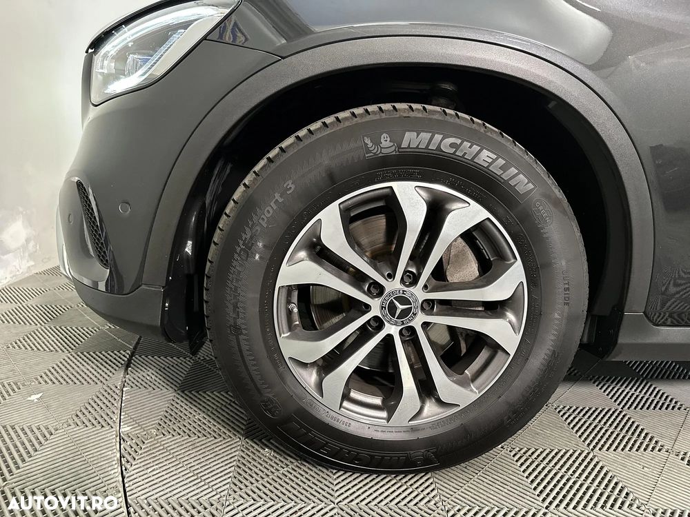 Mercedes-Benz GLC 220 d 4MATIC - 13