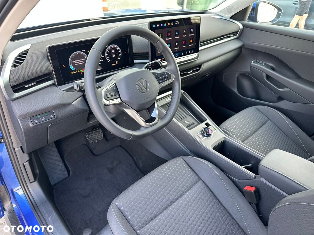 Volkswagen T-Roc - 11