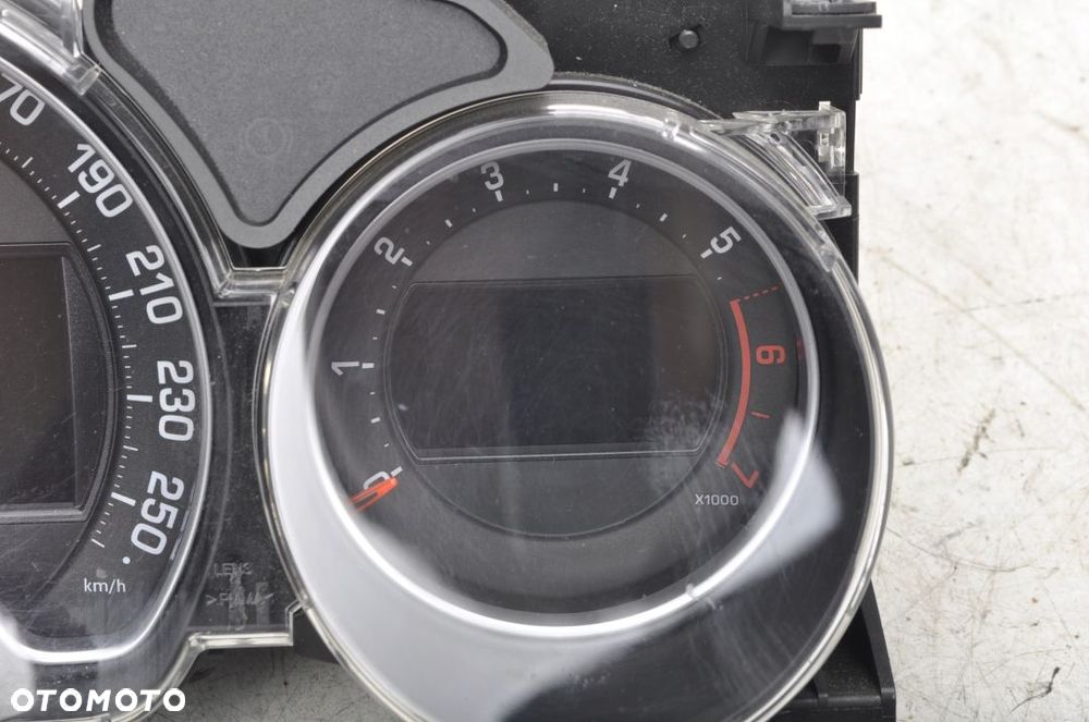 CITROEN C5 III X7 2.0 16V BENZYNA LICZNIK ZEGARY - 3