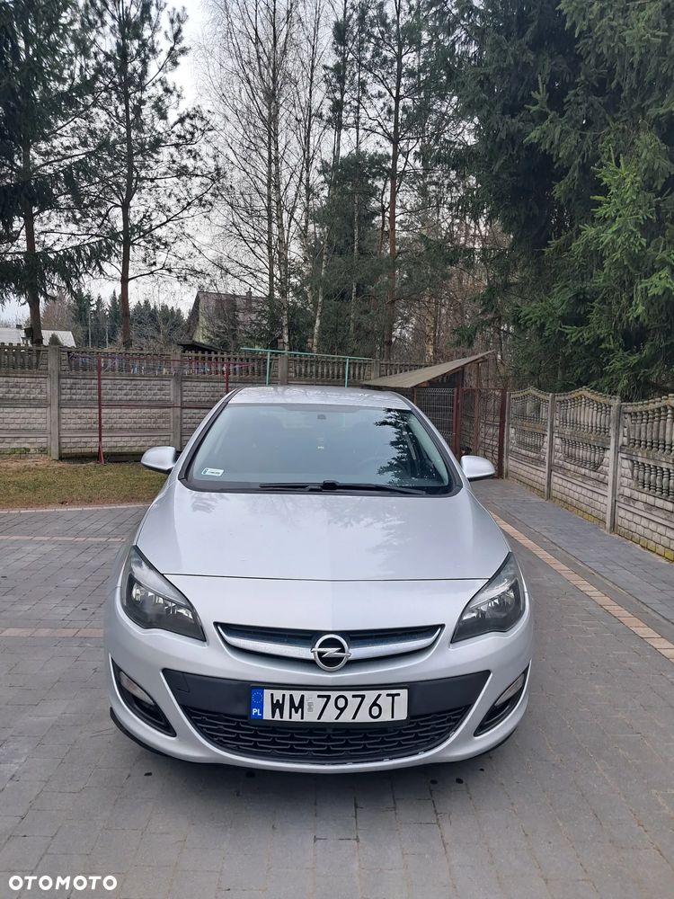 Opel Astra 1.4 T Essentia EU6 - 2