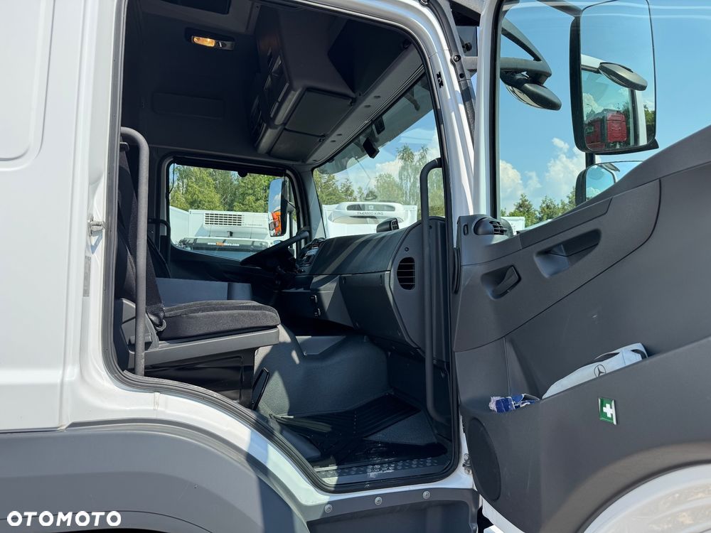 Mercedes-Benz ATEGO - 25