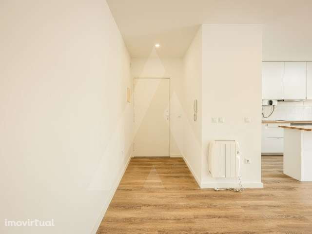 Apartamento T1 + 2 totalmente remodelado em Esgueira - Grande imagem: 2/24