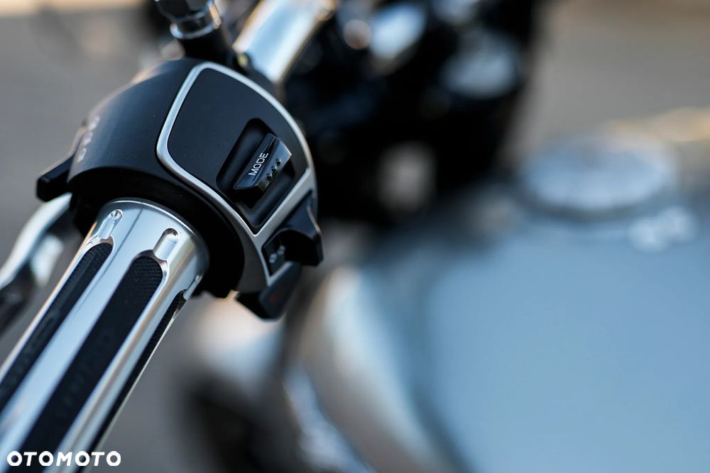 Moto Guzzi V9 - 19