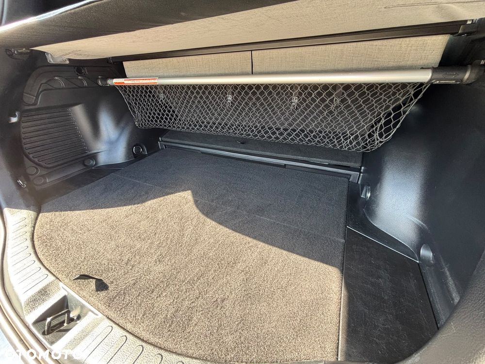 Toyota RAV4 Hybrid Prestige 4x4 - 32
