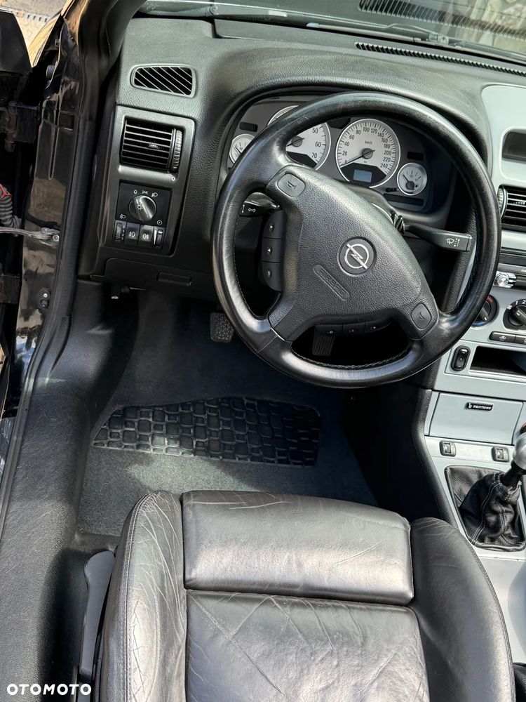 Opel Astra 2.2 Bertone - 15