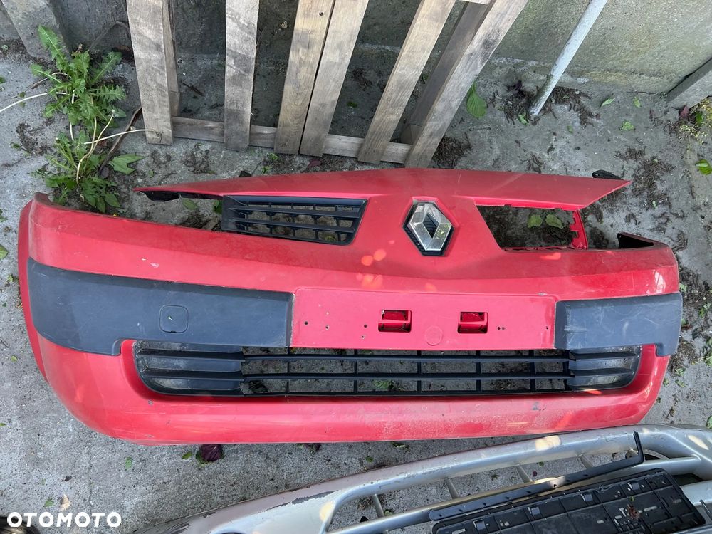Zderzak przód przedni Renault Megane II