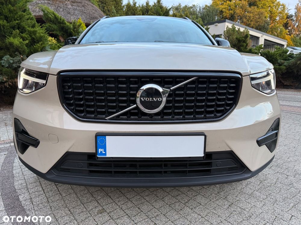 Volvo XC 40 B4 B DKG Plus Dark - 4