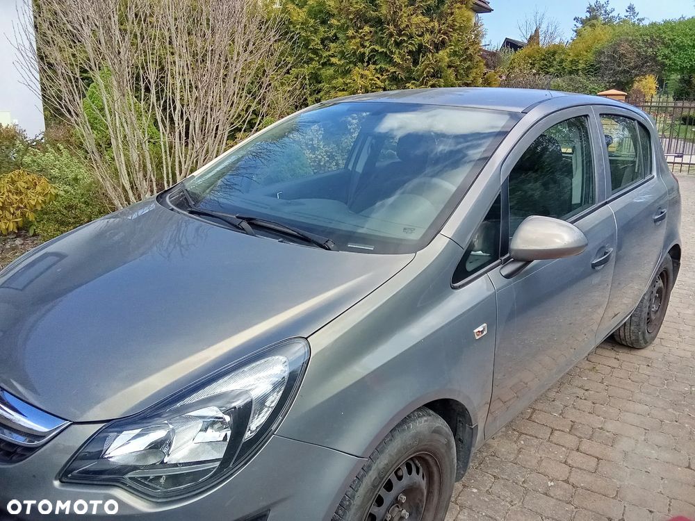 Opel Corsa 1.2 16V Essentia - 1