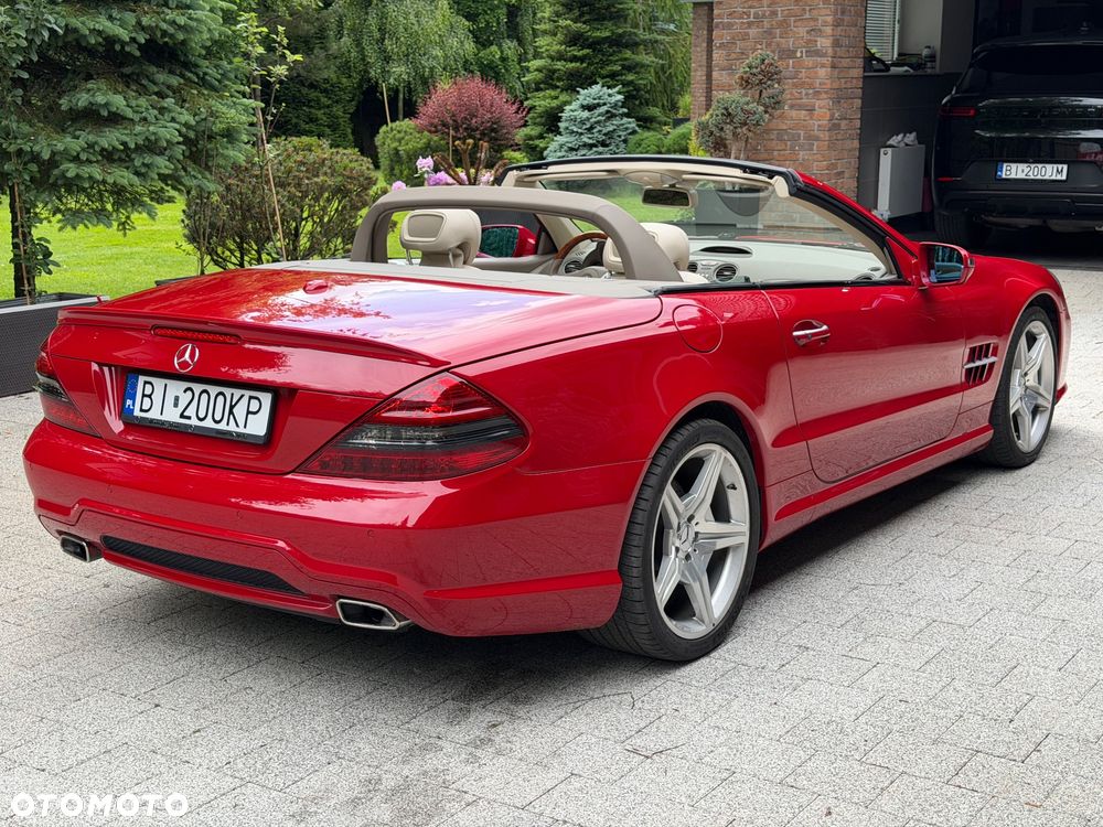 Mercedes-Benz SL - 10