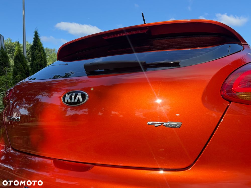 Kia Ceed - 10