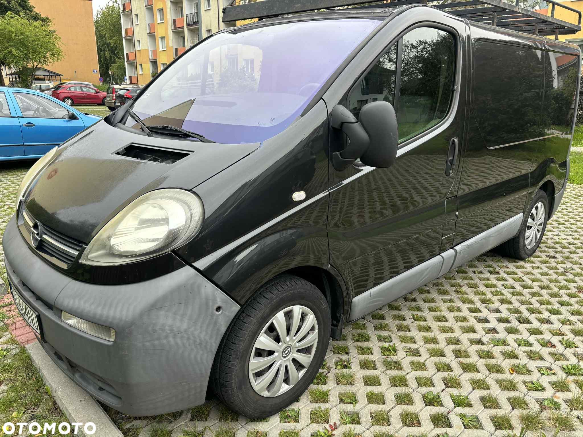 Opel Vivaro - 1