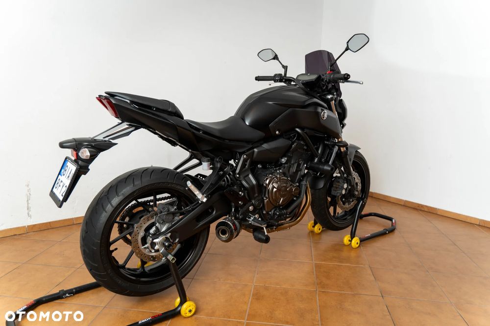 Yamaha MT - 12