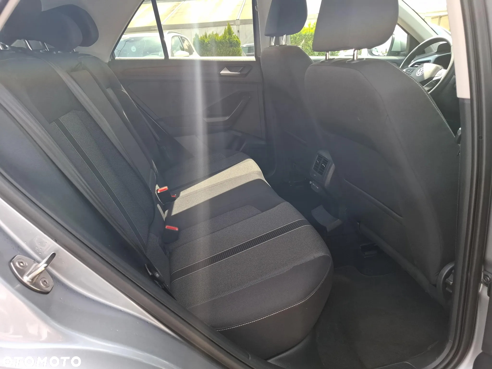 Volkswagen T-Roc 1.5 TSI Life Plus DSG - 12