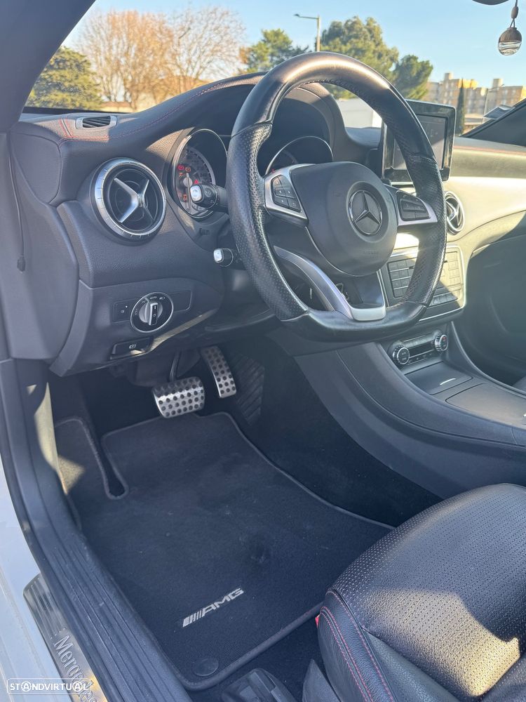 Mercedes-Benz CLA 220 d 7G-DCT AMG Line - 22