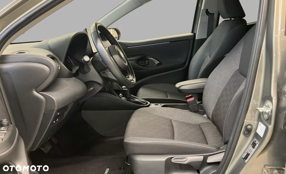 Toyota Yaris Hybrid 1.5 Active - 14
