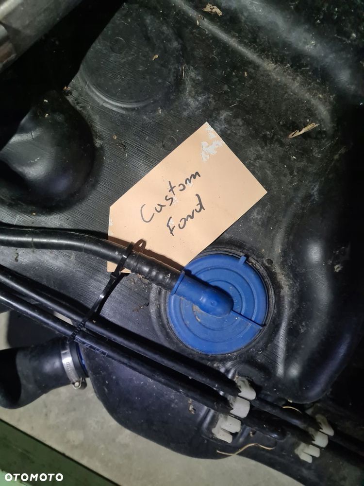 zbiornik paliwa bak ford custom - 2