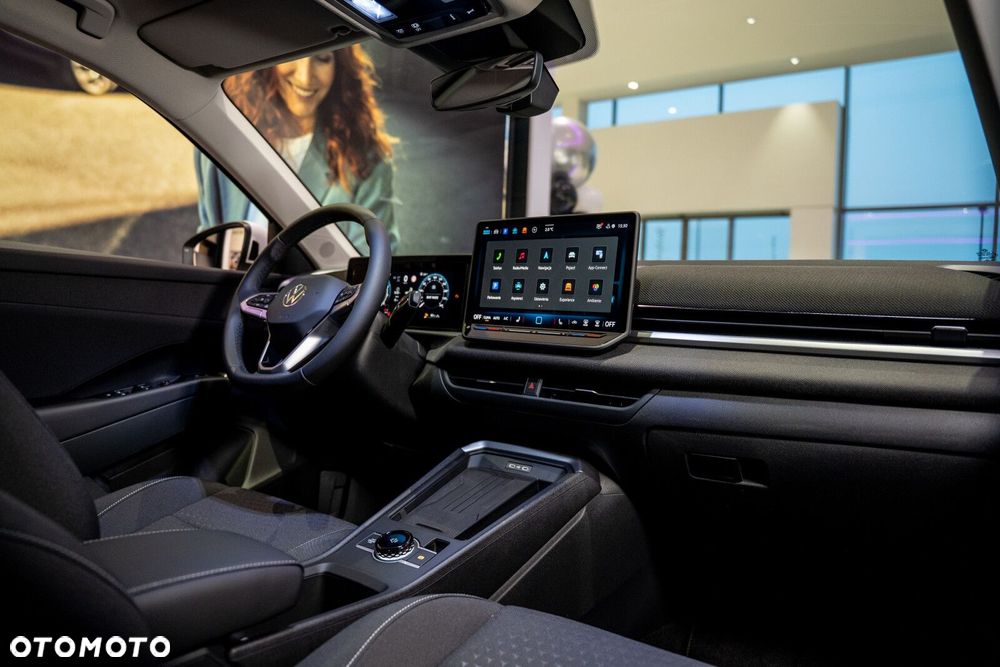 Volkswagen T-Roc - 24