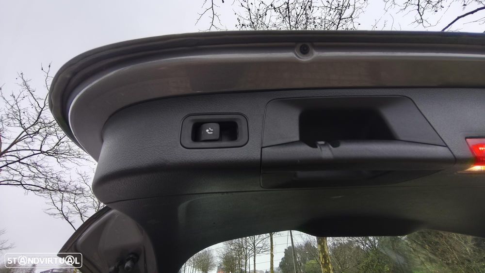 Mercedes-Benz EQA 250 - 17