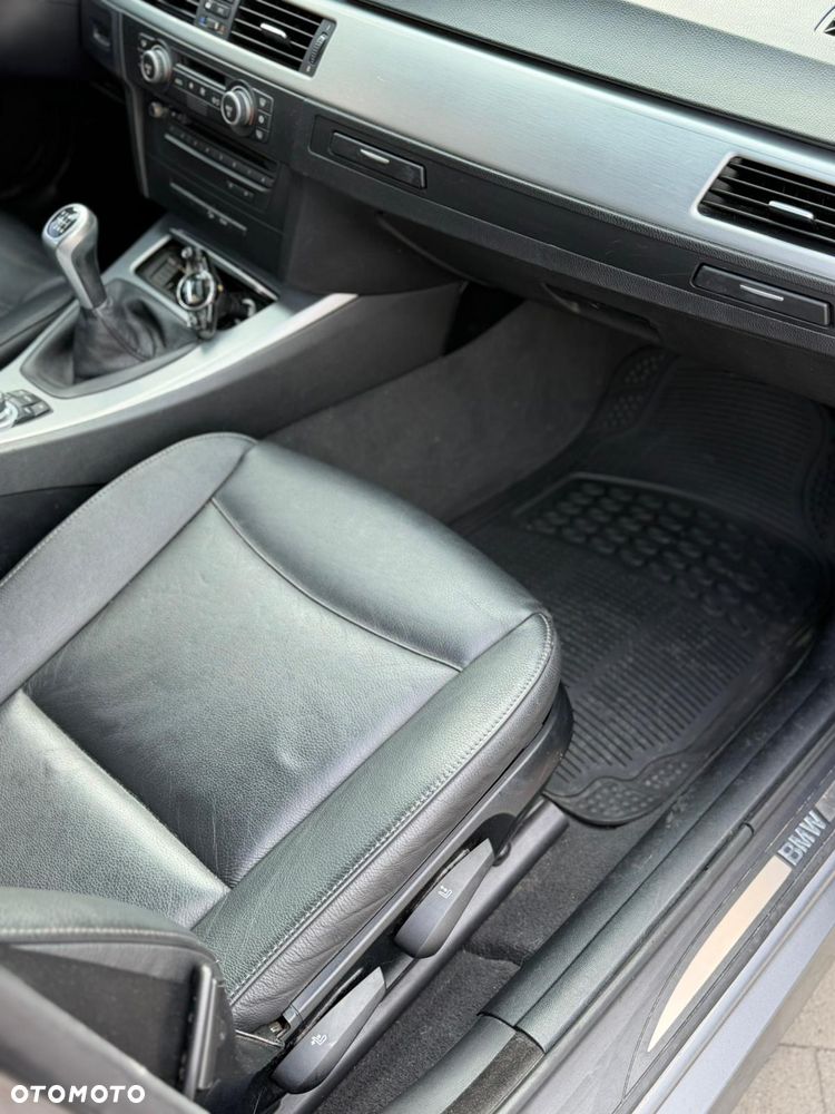 BMW Seria 3 320d xDrive DPF Edition Fleet - 27