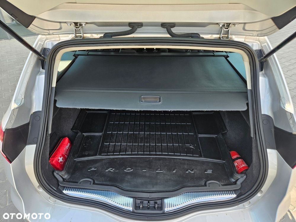 Ford Mondeo 1.5 EcoBoost Ambiente - 16